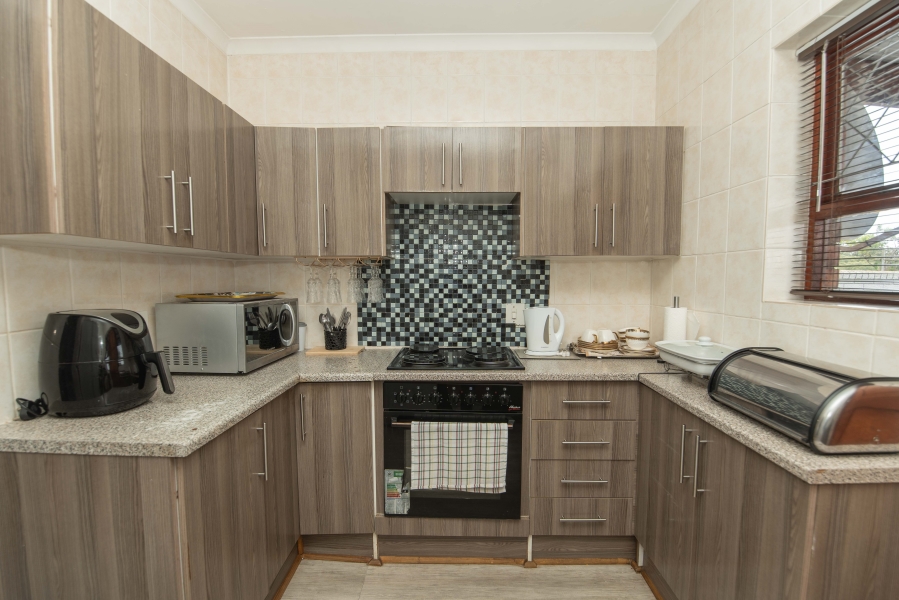 4 Bedroom Property for Sale in Humewood Extension Eastern Cape